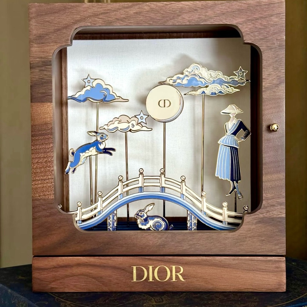 VIP DIOR Theatre / Jewelry box (reship)
